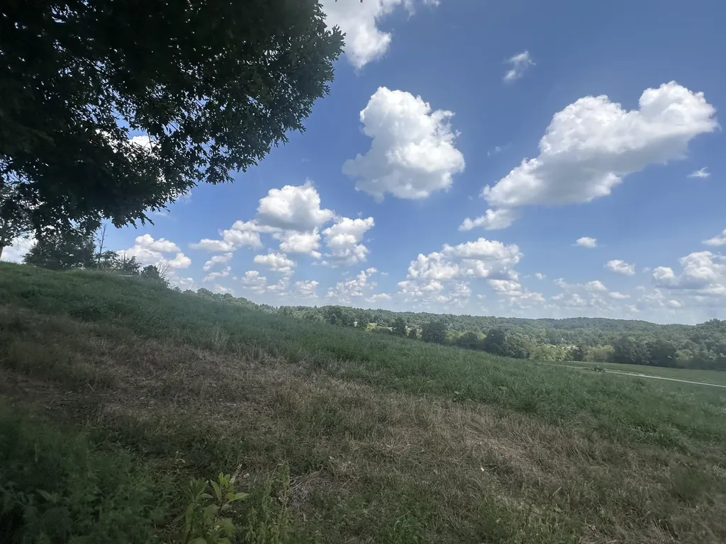 Tract 11 Eagle Landing Road London KY 40741