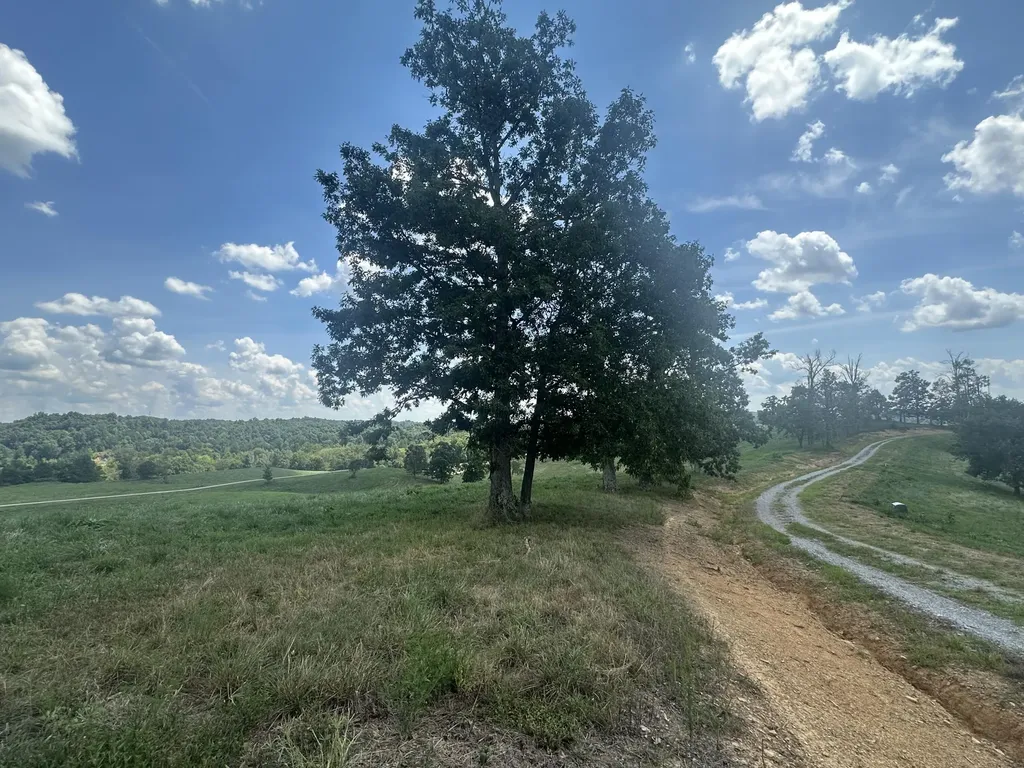 Tract 11 Eagle Landing Road London KY 40741
