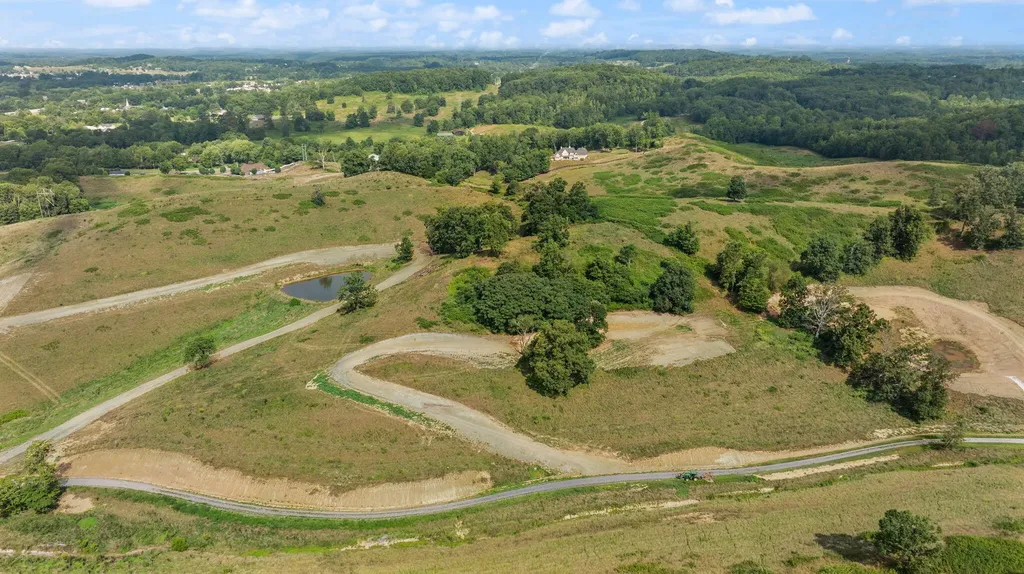 Tract 11 Eagle Landing Road London KY 40741