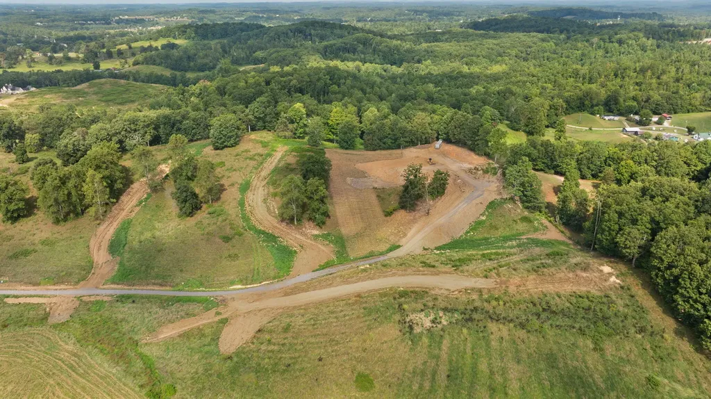Tract 5 Hawk Landing Road London KY 40741