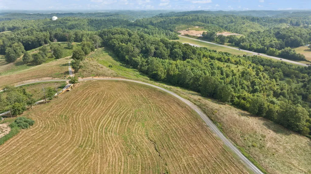 Tract 3 Pittsburg Landing Road London KY 40741