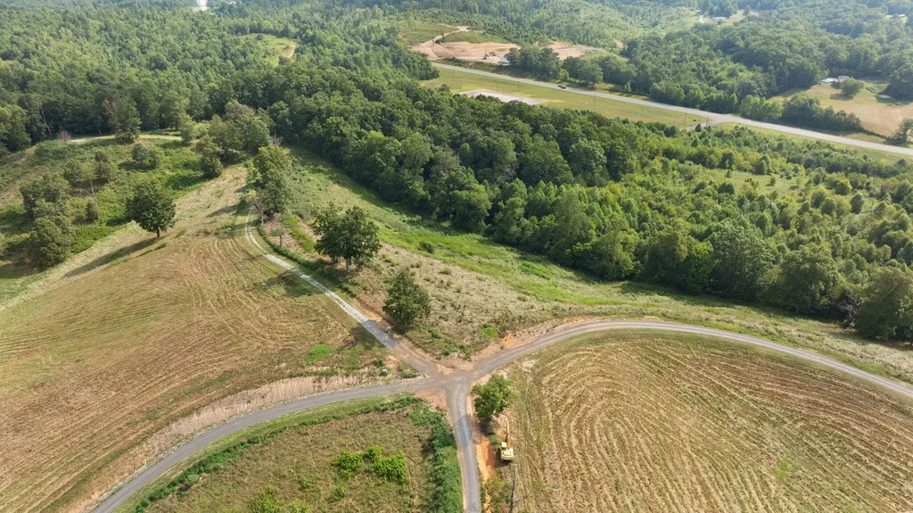Tract 3 Pittsburg Landing Road London KY 40741