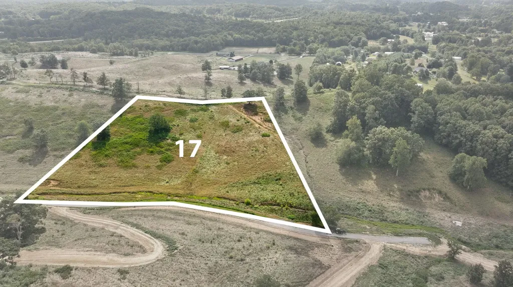 Tract 17 Pittsburg Landing Road London KY 40741