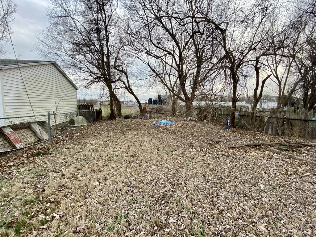 1610 Powell Street Henderson KY 42420