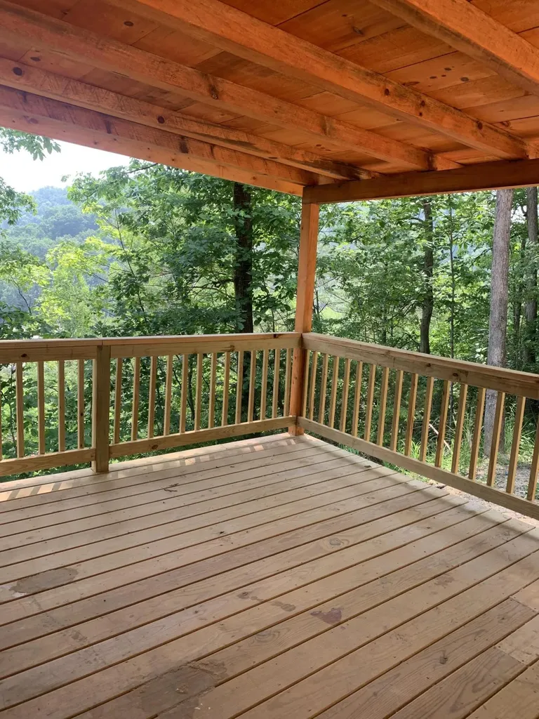 131 Robbie Ridge Road Slade KY 40376
