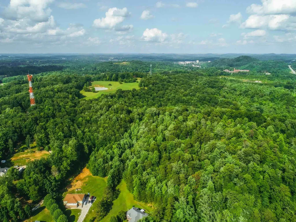 349 Woodchase Lane Corbin KY 40701