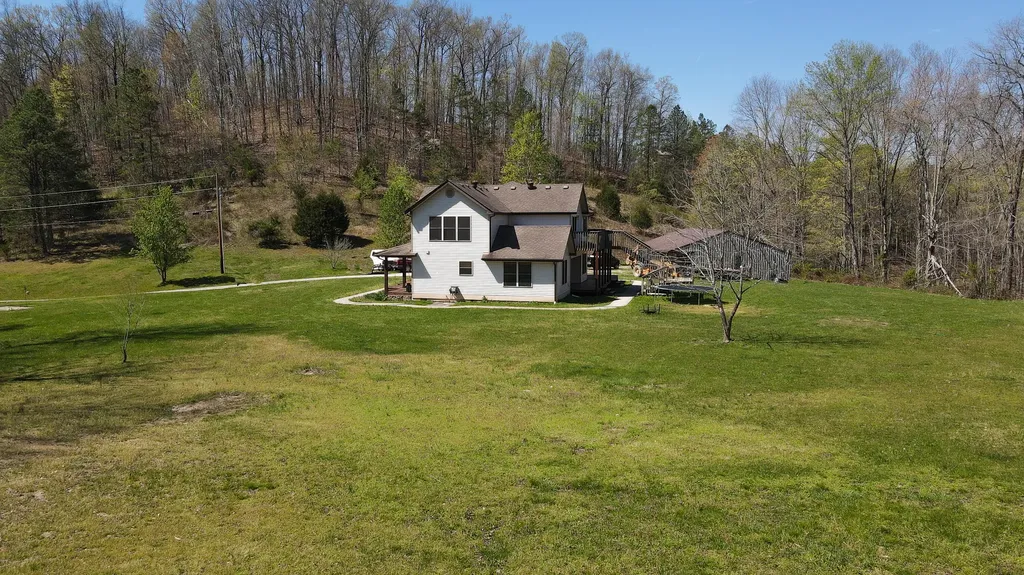 7401 Highway 89 N Mckee KY 40447