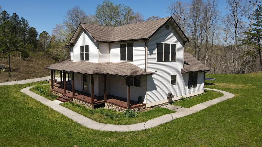 7401 Highway 89 N Mckee KY 40447