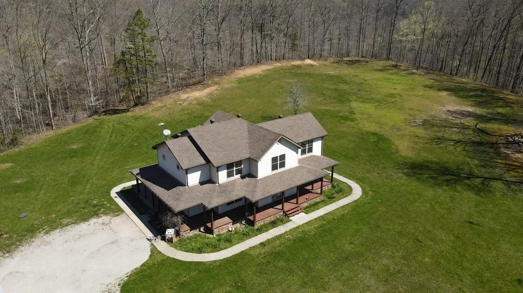 7401 Highway 89 N Mckee KY 40447