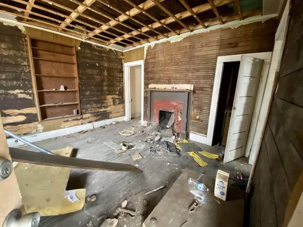 141 Eversole Street Hazard KY 41701