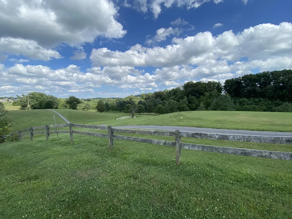 5, 6a & 6b Melrose Place Somerset KY 42503
