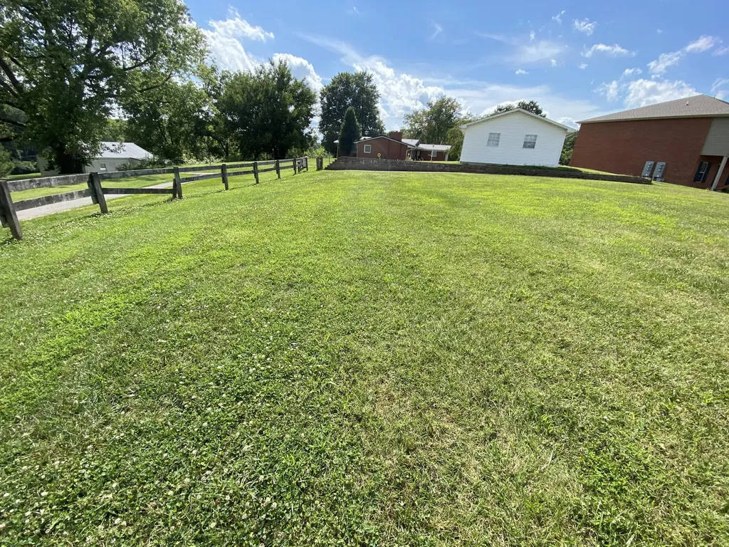 5, 6a & 6b Melrose Place Somerset KY 42503
