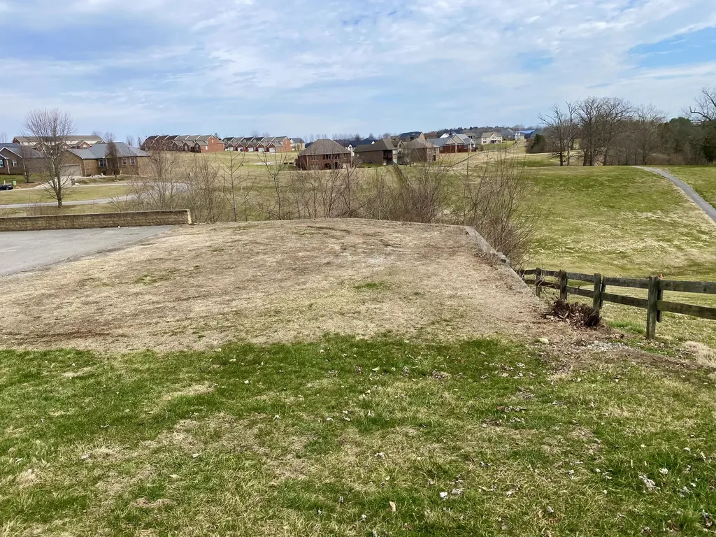 5, 6a & 6b Melrose Place Somerset KY 42503