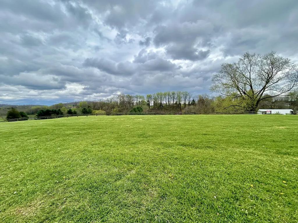 5, 6a & 6b Melrose Place Somerset KY 42503