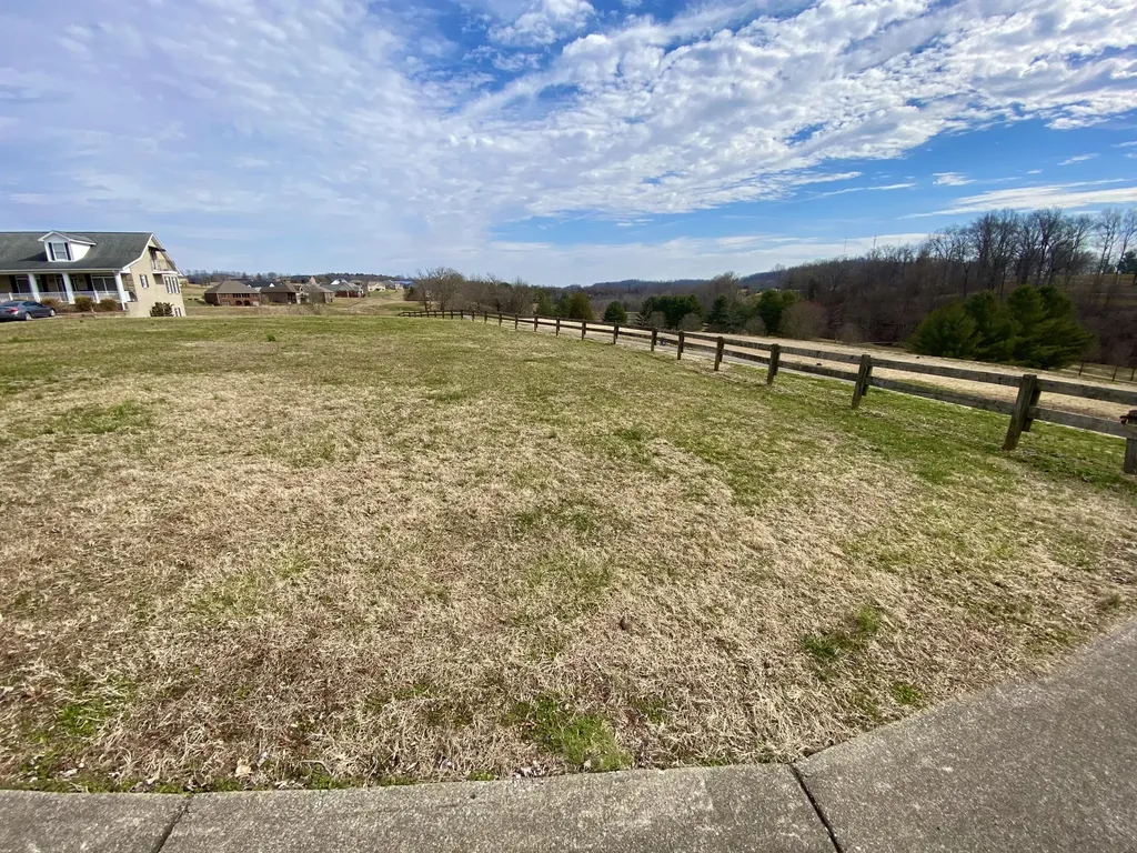 5, 6a & 6b Melrose Place Somerset KY 42503