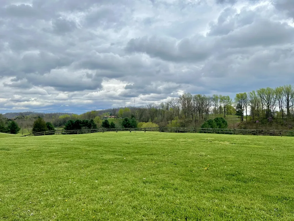 5, 6a & 6b Melrose Place Somerset KY 42503