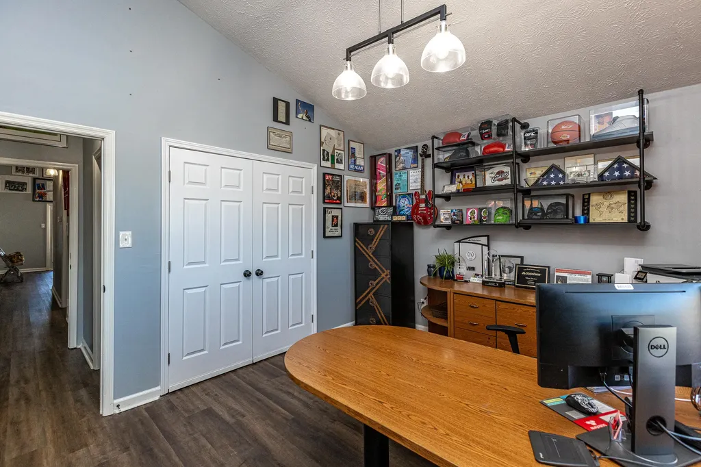 3131 Custer Drive Lexington KY 40517