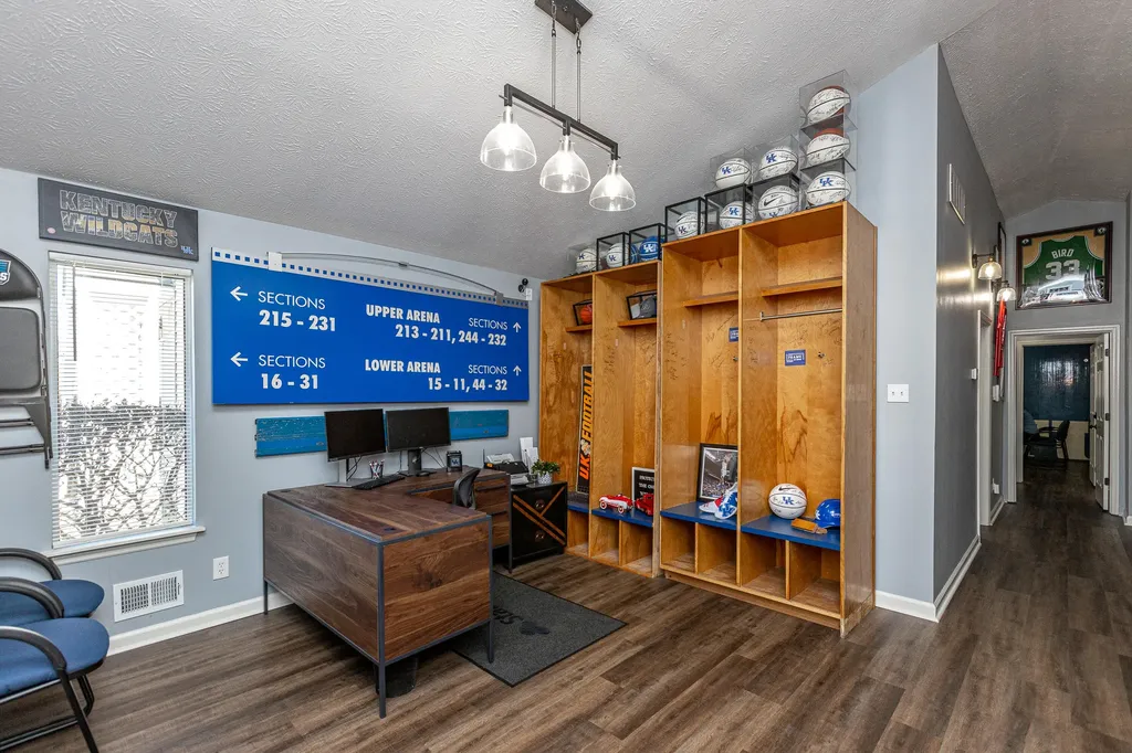 3131 Custer Drive Lexington KY 40517