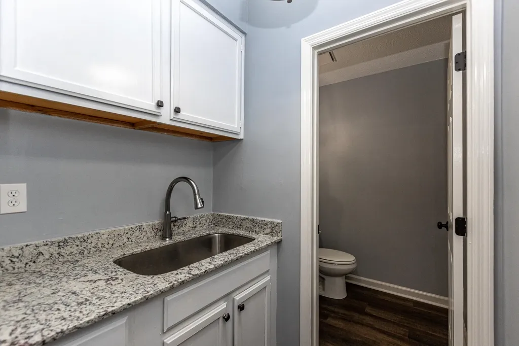 3131 Custer Drive Lexington KY 40517