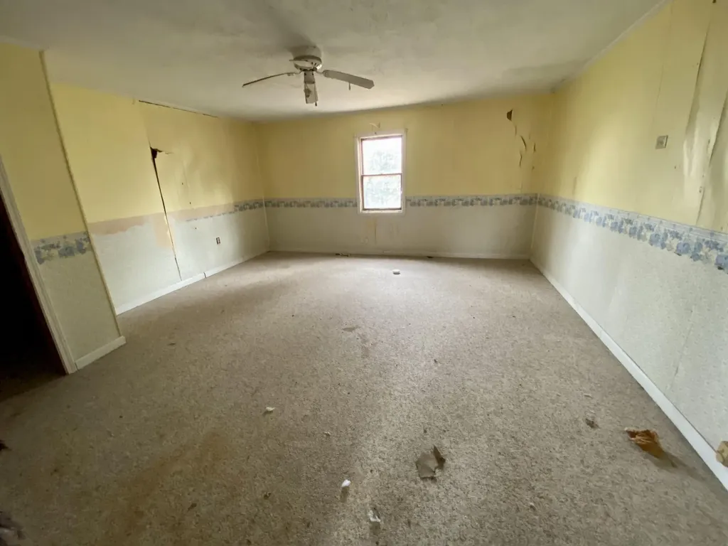 317 Padgett Morganfield KY 42437