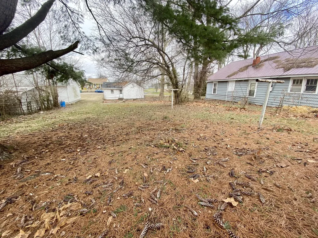 317 Padgett Morganfield KY 42437