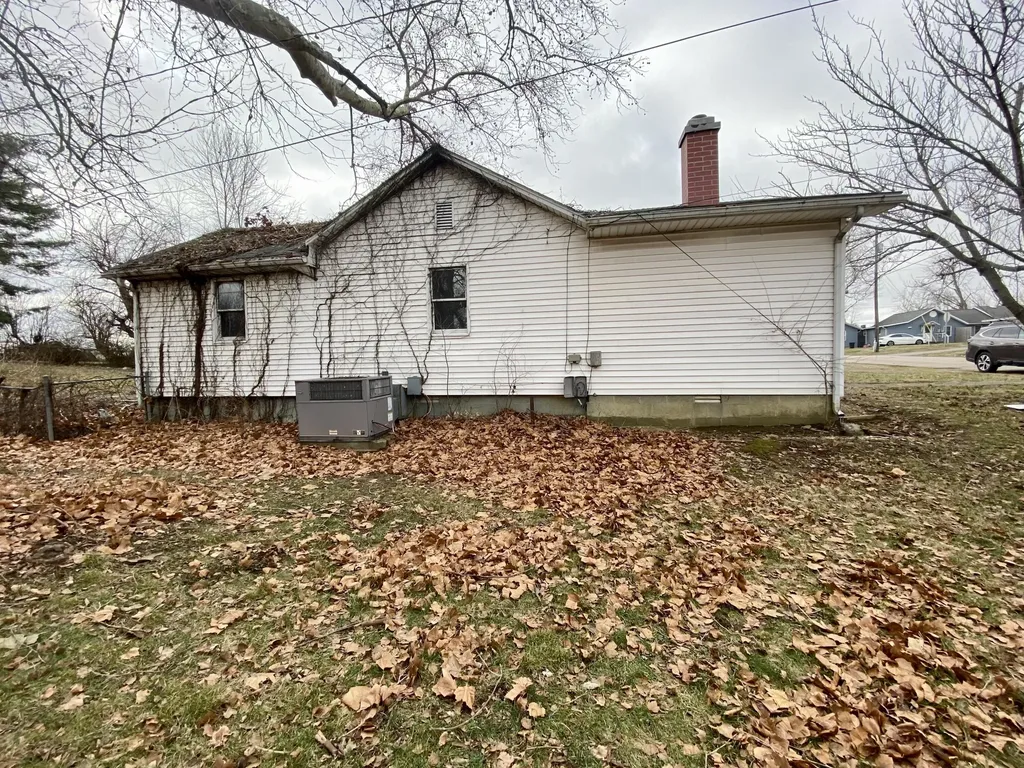 317 Padgett Morganfield KY 42437