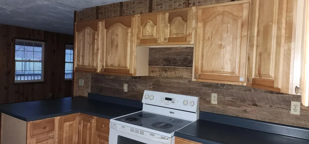 1379 Highway 577 East Annville KY 40402