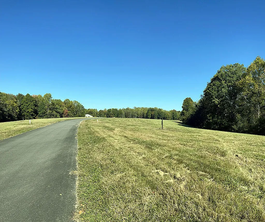Lot 138 Stillwater Russell Springs KY 42642
