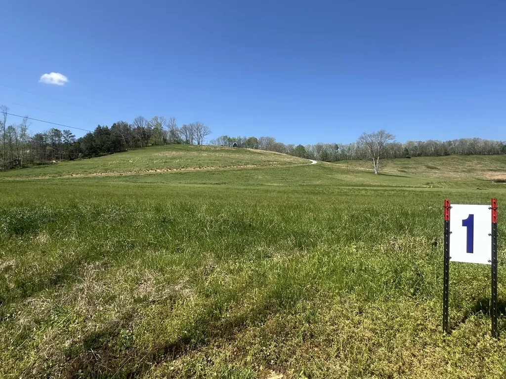 1928 Money Road East Bernstadt KY 40729