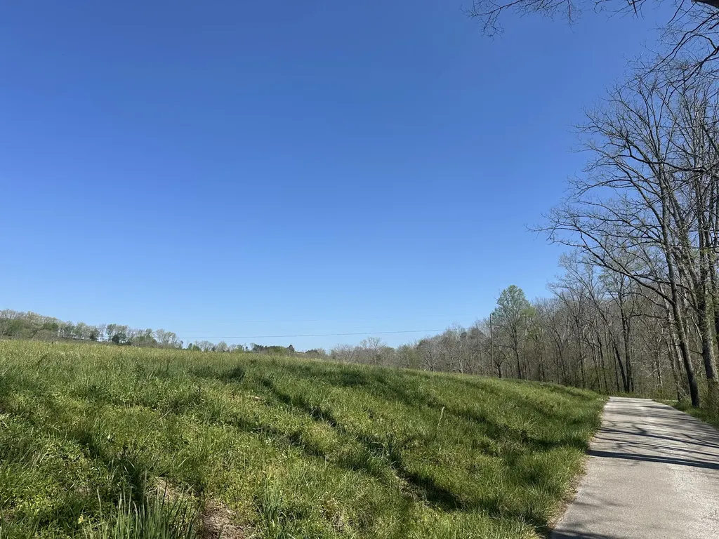 1928 Money Road East Bernstadt KY 40729