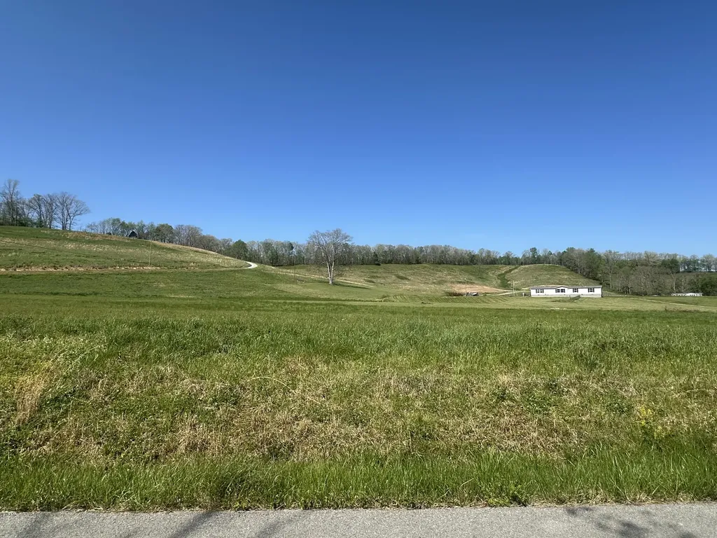 1928 Money Road East Bernstadt KY 40729