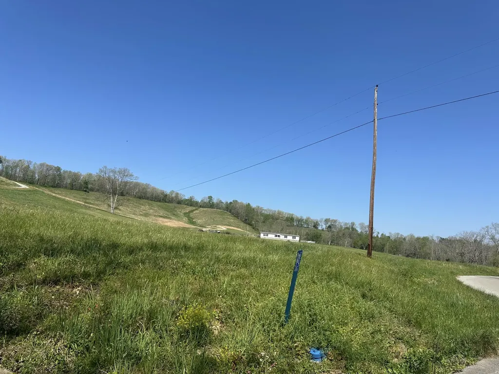 1928 Money Road East Bernstadt KY 40729