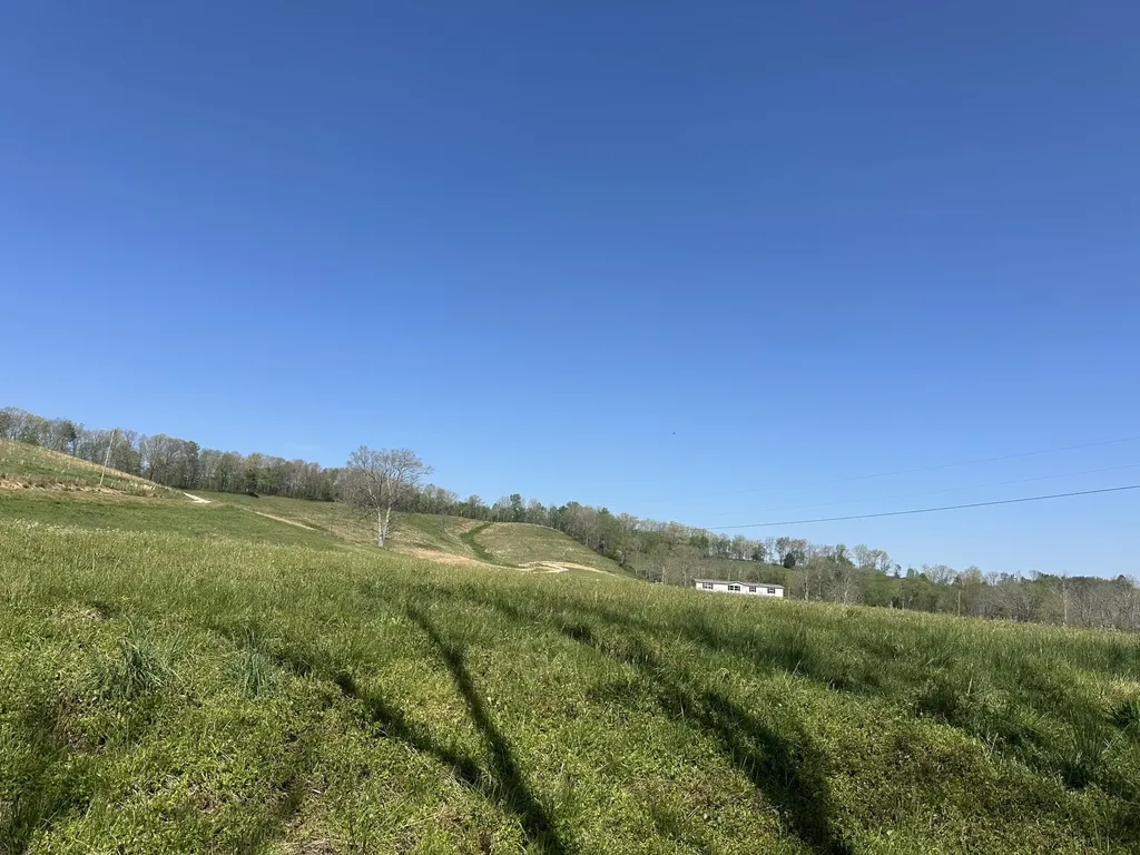 1928 Money Road East Bernstadt KY 40729