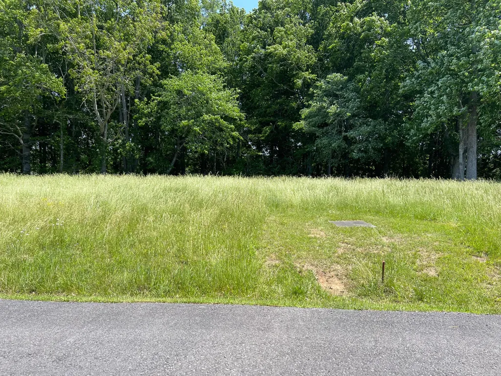 77 Meadows Loop Russell Springs KY 42642