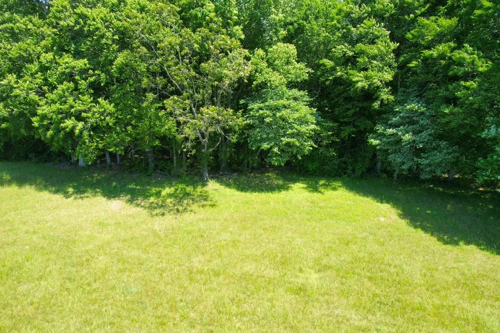 77 Meadows Loop Russell Springs KY 42642