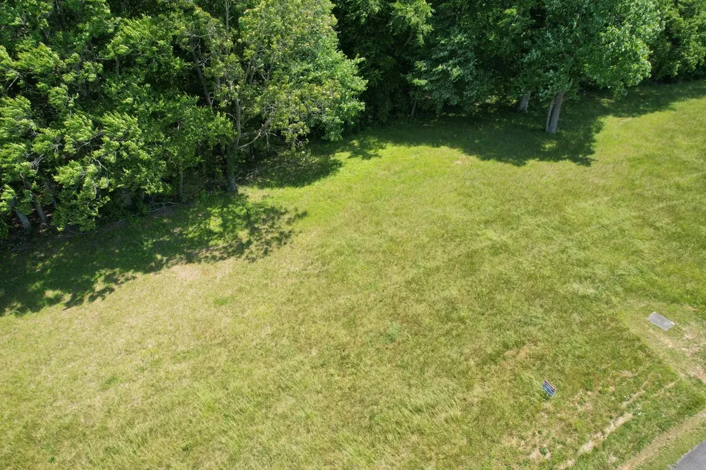 77 Meadows Loop Russell Springs KY 42642