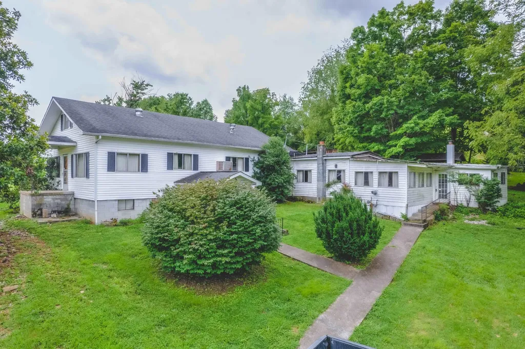 395 Lloyd Wilson Road Williamsburg KY 40769