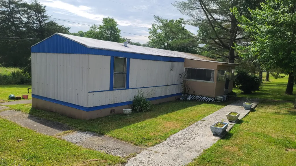 395 Lloyd Wilson Road Williamsburg KY 40769