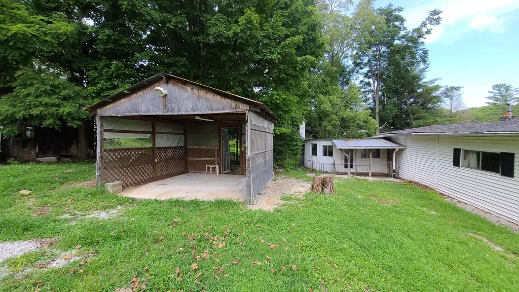 395 Lloyd Wilson Road Williamsburg KY 40769