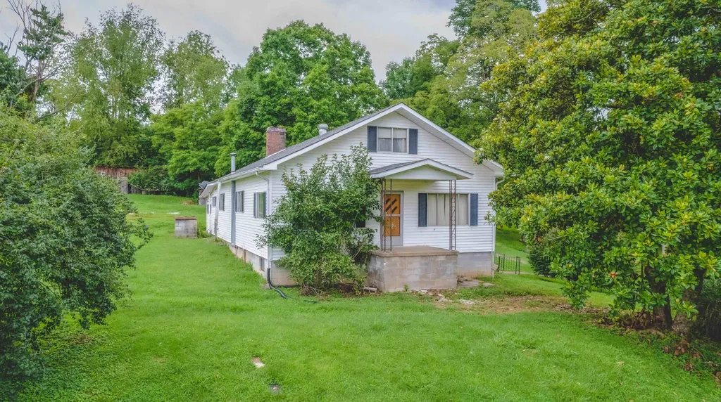 395 Lloyd Wilson Road Williamsburg KY 40769