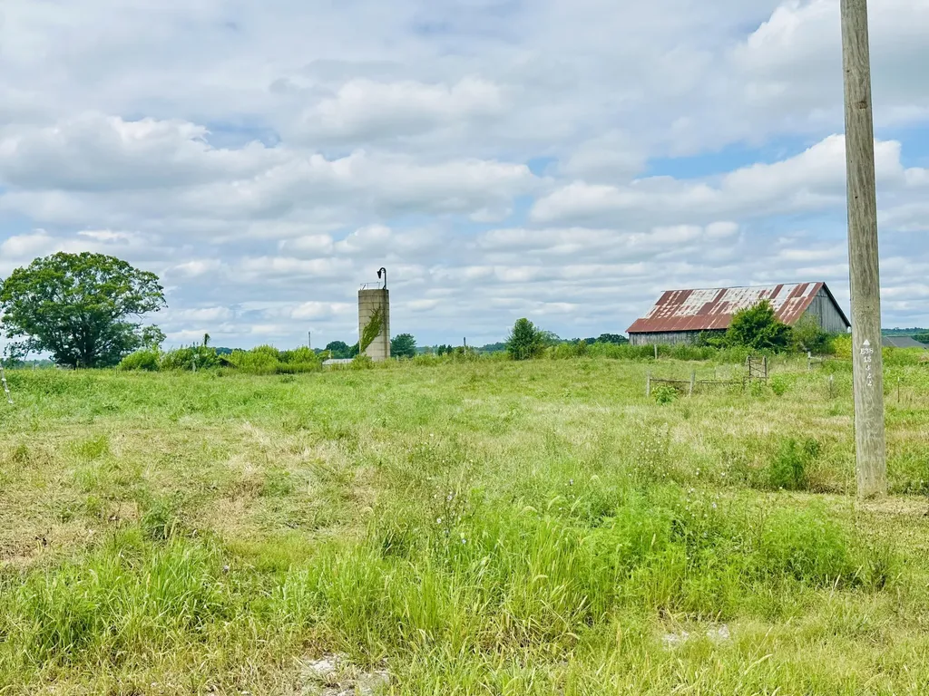 39 Turkey Loop East Bernstadt KY 40729