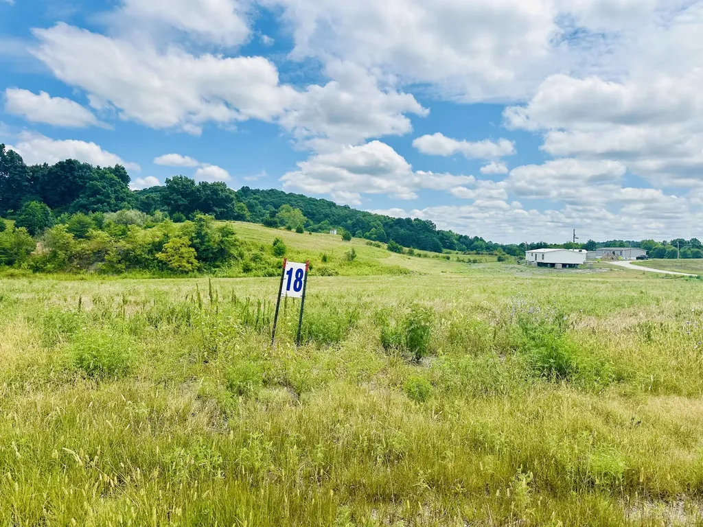 39 Turkey Loop East Bernstadt KY 40729