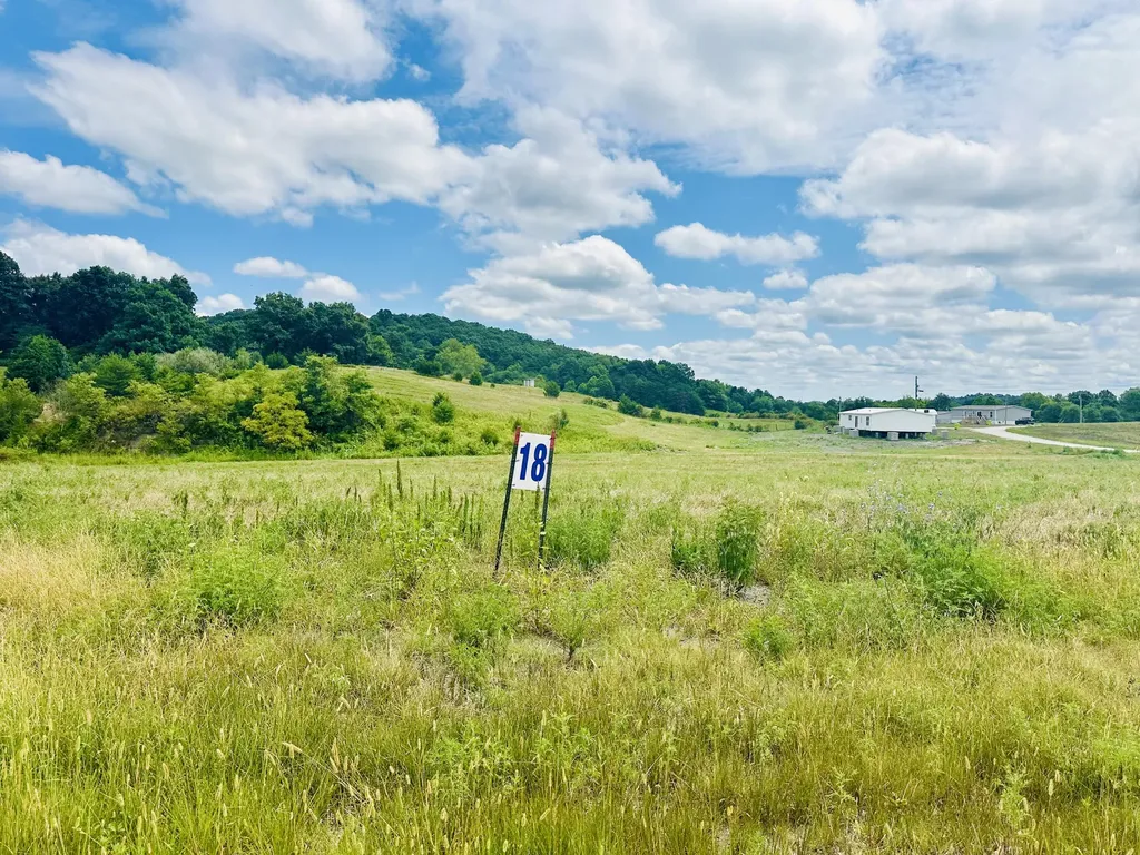 35 Turkey Loop East Bernstadt KY 40729