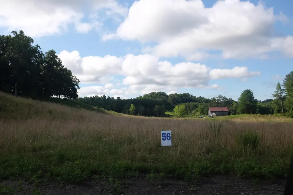 42 Wolf Bend East Bernstadt KY 40729