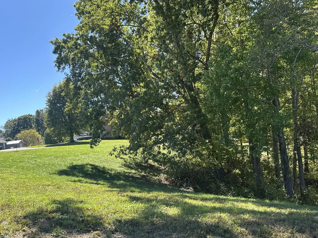 23 Deep Wood Drive London KY 40741