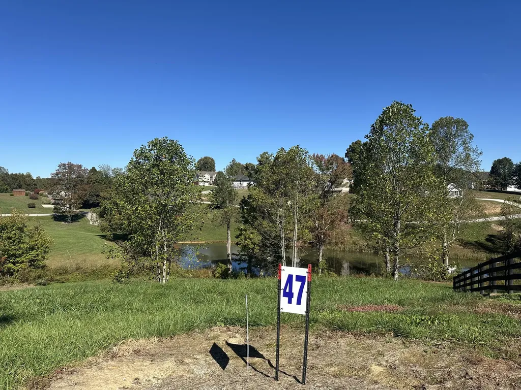 47 Ridgeline Drive London KY 40741