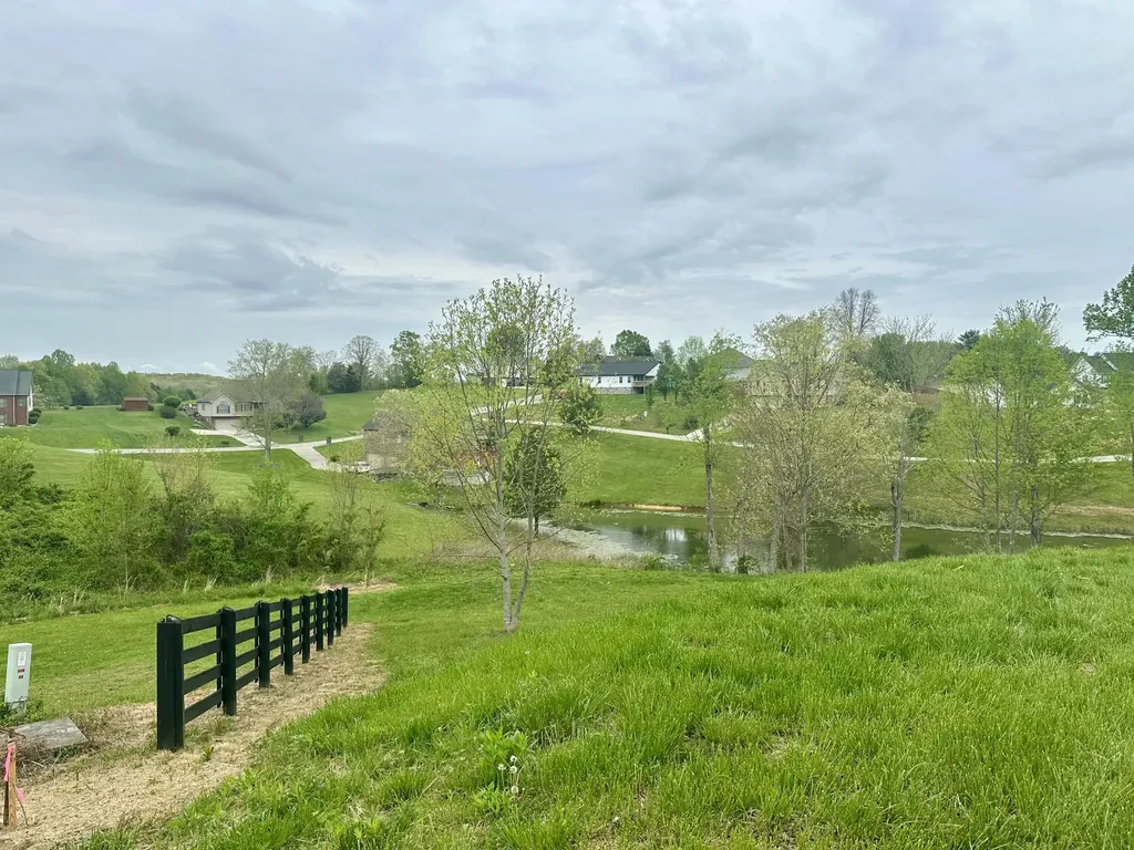 47 Ridgeline Drive London KY 40741