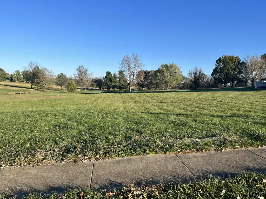 165 Colonial Way Danville KY 40422