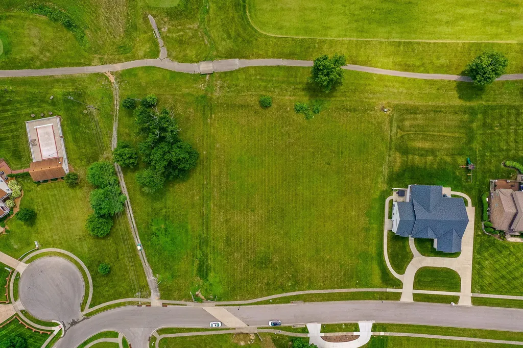 165 Colonial Way Danville KY 40422