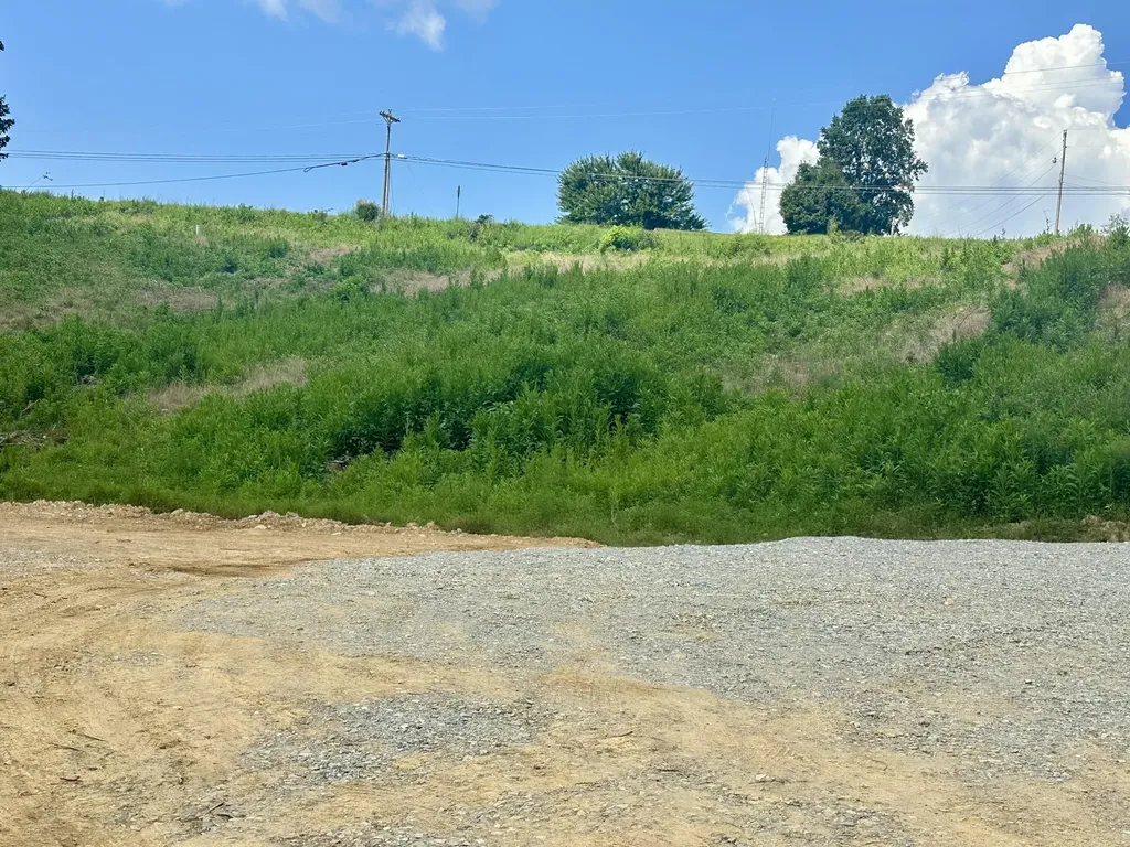 44 Malibu Drive Corbin KY 40701